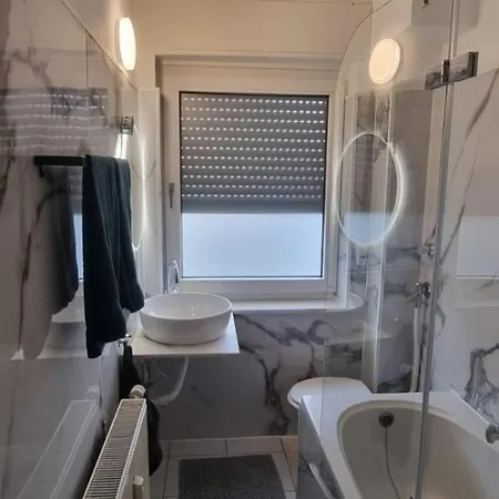 Deluxe 2 Apartment